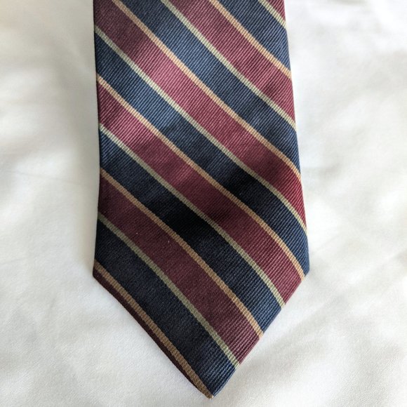 Farrell Reed for Davidsons of W. Virginia Silk Tie - Picture 4 of 12